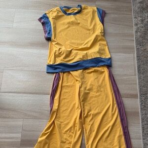 Amazon Women's Yellow and Blue Boot Cut Pants Set